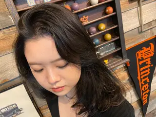 ロング カラー 川崎 かなでのヘアスタイル