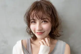 ミディアム 顔周りカット・相談 レイヤーも◎しずくのヘアスタイル