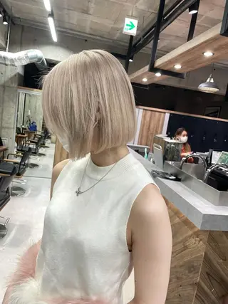 ショート カラー LUSTRE クロサワのヘアスタイル