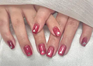 パーマ 夏 目のネイルデザイン