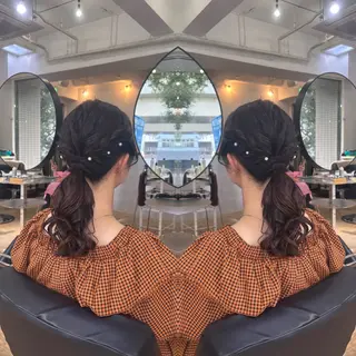 ミディアム ヘアアレンジ 💎ハイトーン/艶 カラー モエカ💎のヘアスタイル