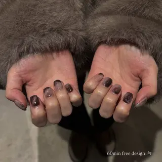 ネイル ‎🤍透け艶𐙚 ICHIKAのネイルデザイン