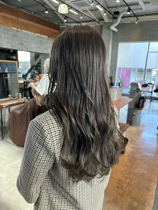ロング カラー パーマ ヘアアレンジ 押切 響 のヘアスタイル