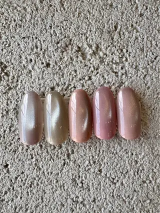 ネイル Lowé いちごのネイルデザイン