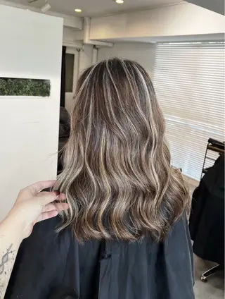 セミロング カラー 指名数No.1 /NAOYAのヘアスタイル