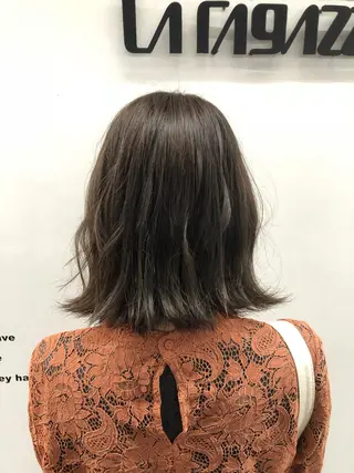 ショート カラー 東條 克義のヘアスタイル