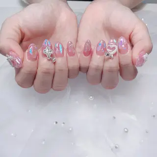 ネイル uu ネイルサロン関内🌼のネイルデザイン