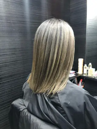 ミディアム カラー 山本 雅由のヘアスタイル