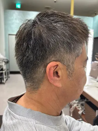 メンズ カシータフロル所属・メンズカット／パーマ つきなのヘアスタイル