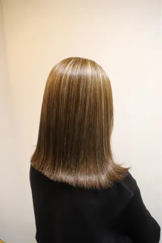 ミディアム カラー 増田 夏季のヘアスタイル