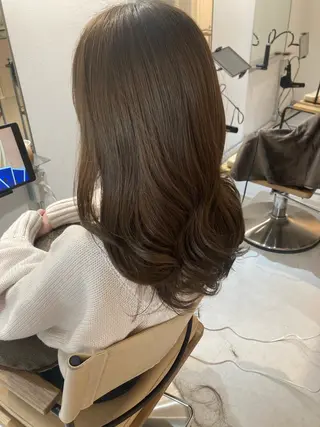 セミロング ✨色持ちの良い艶 カラー✨蟹江真世のヘアスタイル