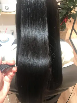 ロング 関 桃子のヘアスタイル