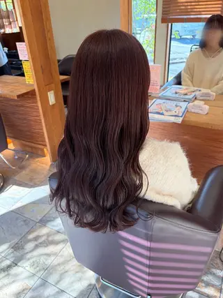 ロング カラー 松浦 萌のヘアスタイル