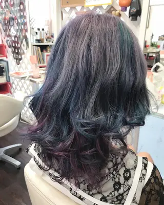 ミディアム カラー 岩谷/ブリーチ 🪽透明感カラーのヘアスタイル