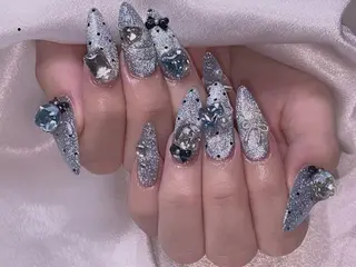 ネイル 長さ出し専門店 RIRIのネイルデザイン