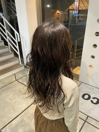 ロング パーマ MINENO🌼 パーマ⚡️ブリーチのヘアスタイル