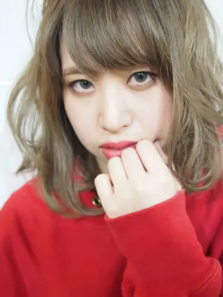 ミディアム カラー tuuli トゥーリのヘアスタイル