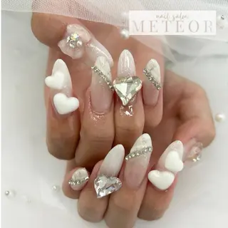 ネイル METEOR💫 staffのネイルデザイン