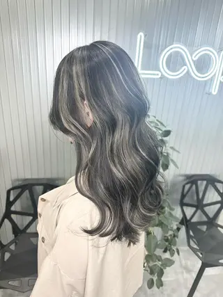 セミロング カラー LOOP hairのヘアスタイル
