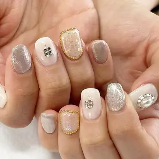 ネイル 東 千夏のネイルデザイン