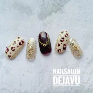 ネイル Nail salon Dejavu 🌿のネイルデザイン