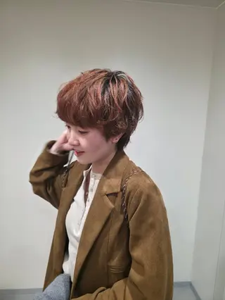 ショート カラー OMA　 カタギシのヘアスタイル
