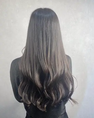 ロング ＳＨＩ ＺＵのヘアスタイル