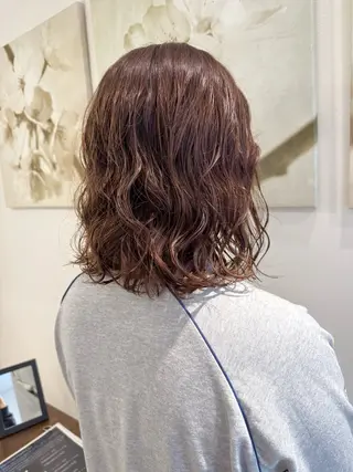 ミディアム パーマ 中農 有梨恵のヘアスタイル
