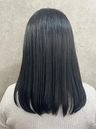 ロング カラー 山口 詩織のヘアスタイル