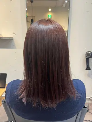 セミロング カラー 伊東 愛理のヘアスタイル