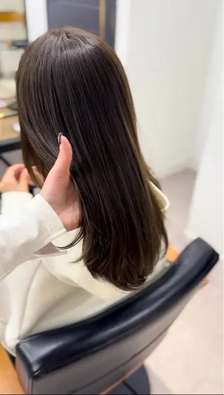 セミロング カラー パーマ ヘアアレンジ メンズ キッズ 骨格レイヤーカット 🌿美髪縮毛矯正のヘアスタイル