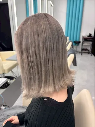 ミディアム カラー TACE TAKUMIのヘアスタイル