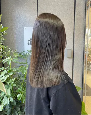 セミロング カラー bloom yumaのヘアスタイル