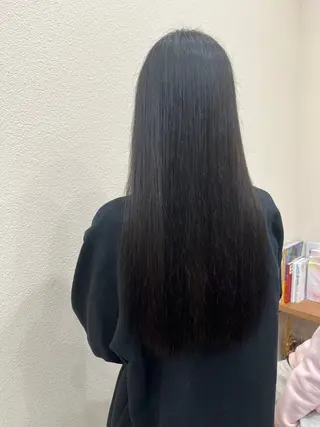 ロング 鈴木 梨瑚のヘアスタイル