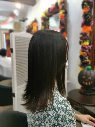 ロング プリバート所属・上間 洋子のヘアスタイル