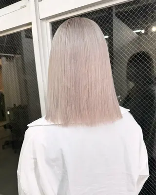 ショート カラー ヘアアレンジ lani ブリーチ /ダブルカラーのヘアスタイル