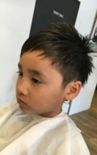 キッズ 岩橋 静香のヘアスタイル