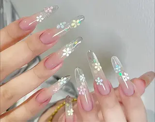 ネイル D-BEAUTY Nailsalonのネイルデザイン