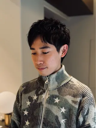 ショート パーマ メンズ 丸山 航輝のヘアスタイル
