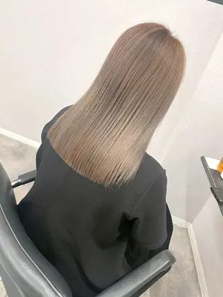 ミディアム カラー N゜jillva ナンバージルバのヘアスタイル