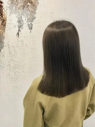 ミディアム カワニシ ＊のヘアスタイル