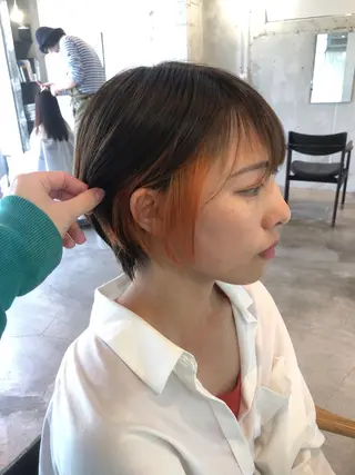 カラー 竹内 絢香のヘアスタイル