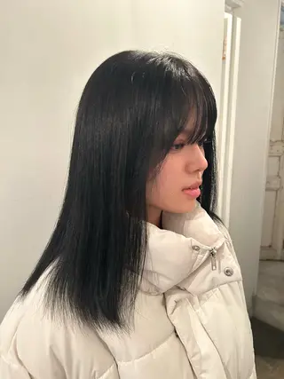 セミロング ユウヒ <レイヤー·パーマ>のヘアスタイル