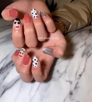 ネイル ﾈｲﾙﾙｰﾑﾘｯｶ 𝐦𝐚𝐲𝐮のネイルデザイン