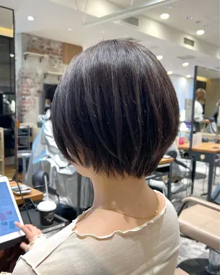ショート カラー 💍新宿ショート 💍岩田莉奈のヘアスタイル