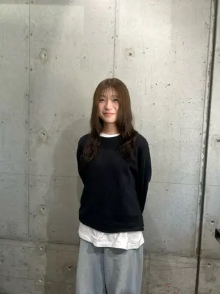 ロング カラー 鈴木 よつはのヘアスタイル