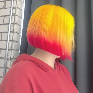 ミディアム カラー ORIKA 美容室のヘアスタイル