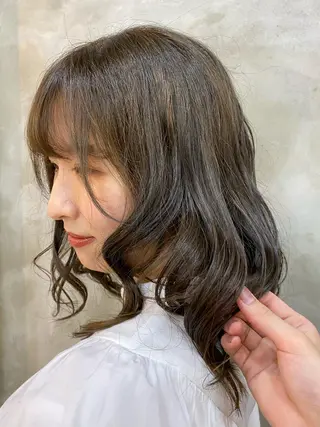 セミロング カラー ヘアアレンジ 志賀 あずみのヘアスタイル