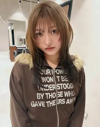 セミロング ミユウ👗🎀 /カラーリスト/ボブのヘアスタイル