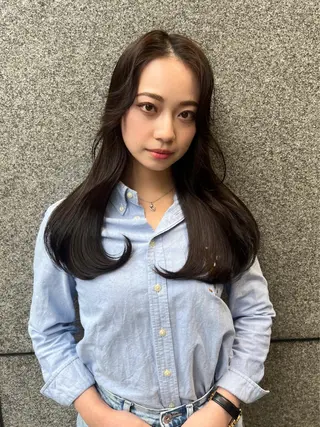 ロング ヘアアレンジ 🧊🪞透明感カラー himeのヘアスタイル